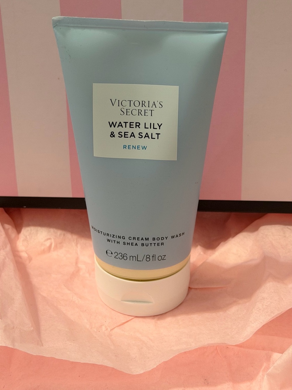 Victoria’s Secret Water Lily & Sea Salt RENEW Cream Body Wash 8 oz